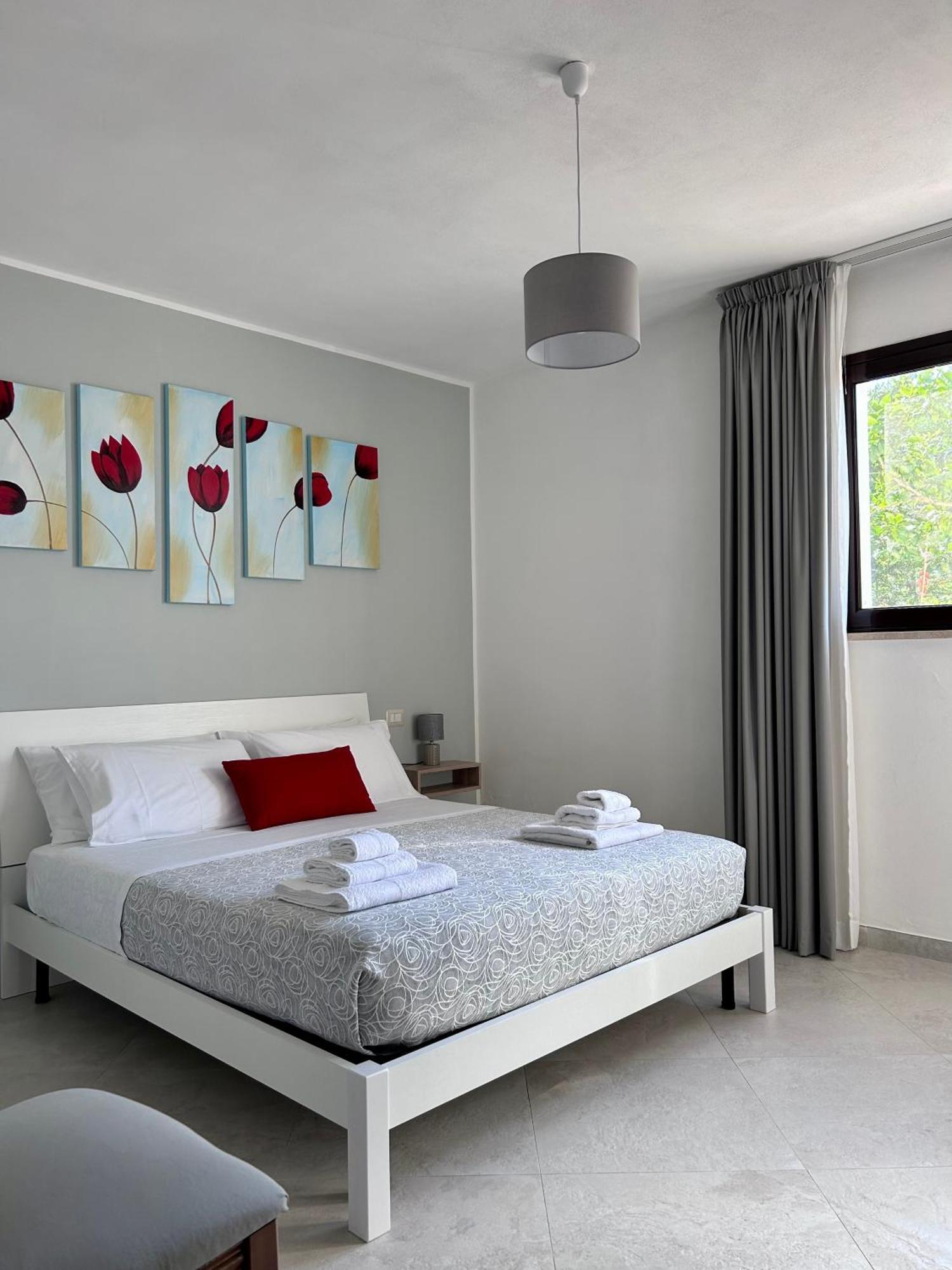Alto Giardino Apartment Zambrone Bagian luar foto