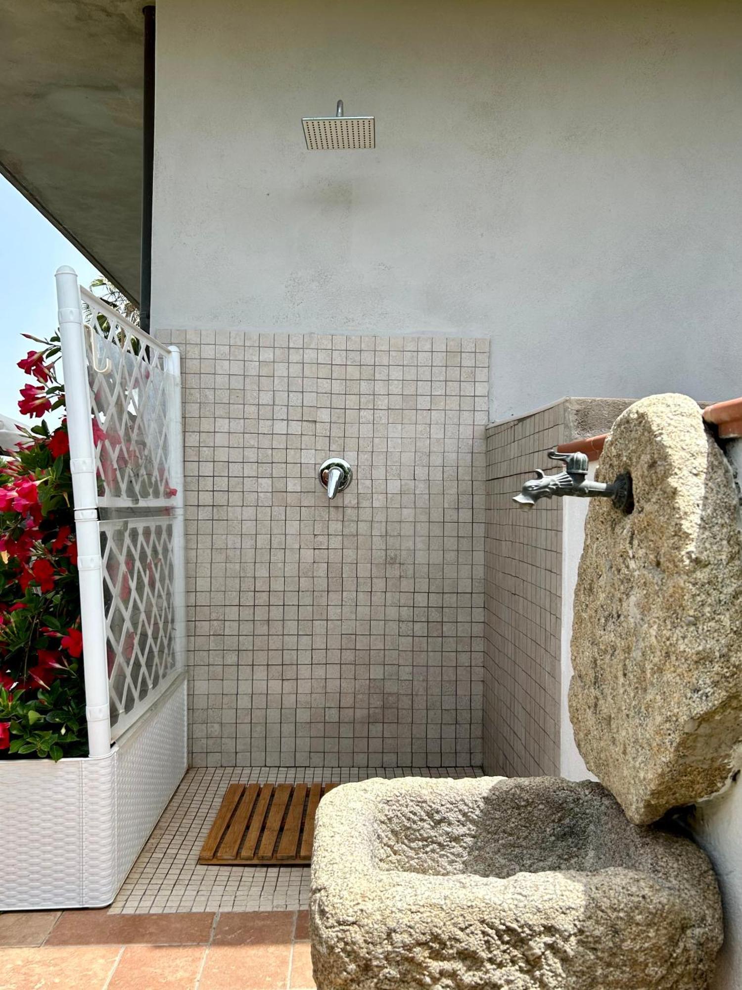 Alto Giardino Apartment Zambrone Bagian luar foto